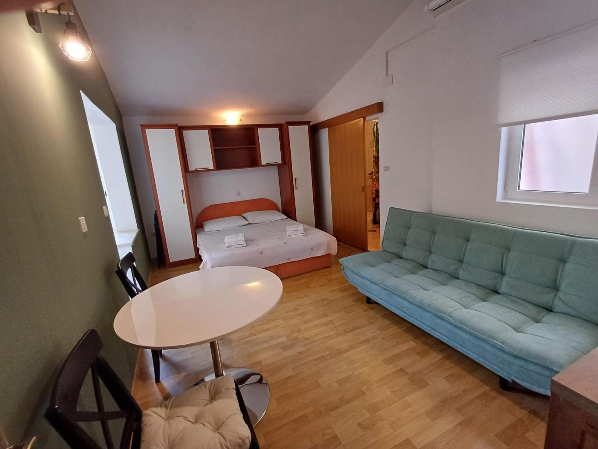 Apartmani Miki Podgora Eksteriør bilde