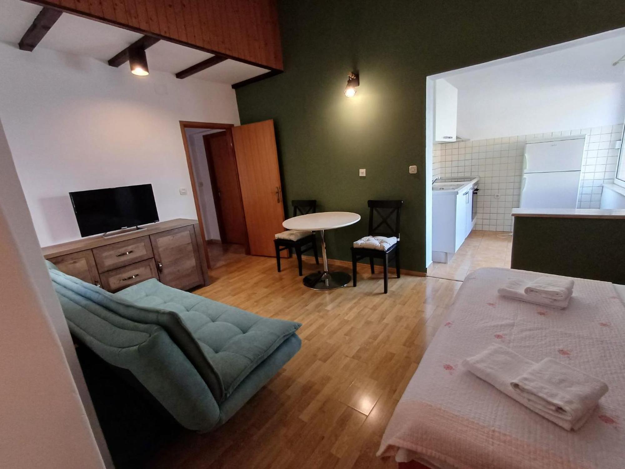 Apartmani Miki Podgora Eksteriør bilde